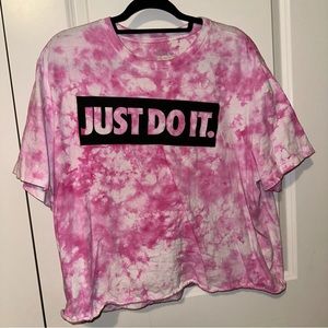 Nike Cropped T-shirt